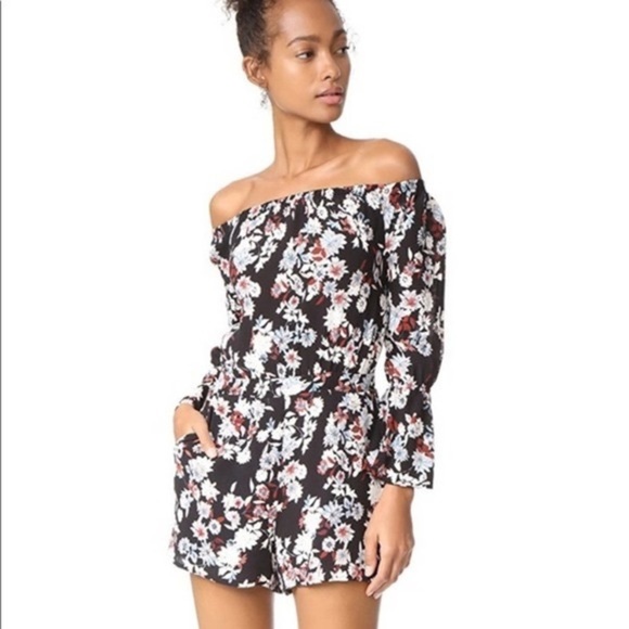 New! Cupcakes and Cashmere Gia Floral Romper - Picture 1 of 10
